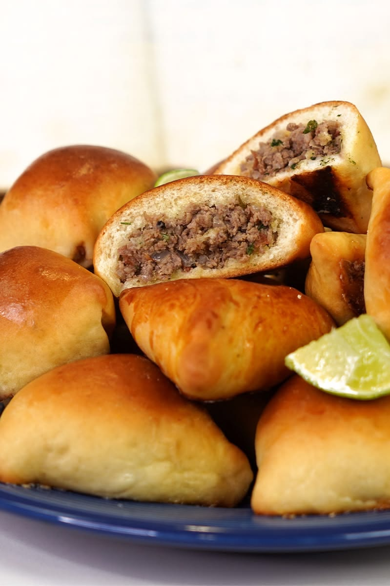 Esfihas — Frango e queijo